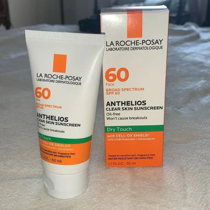 La Roche-Posay Anthelios Clear Skin Oil Free Sunscreen SPF 60
