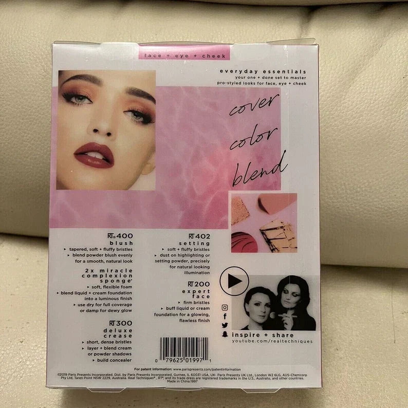 Real Techniques Everyday Essentials Brush & Sponge Set